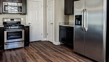 Pembrook Place Townhomes - Stainless Steel Appliances - Amenities Image